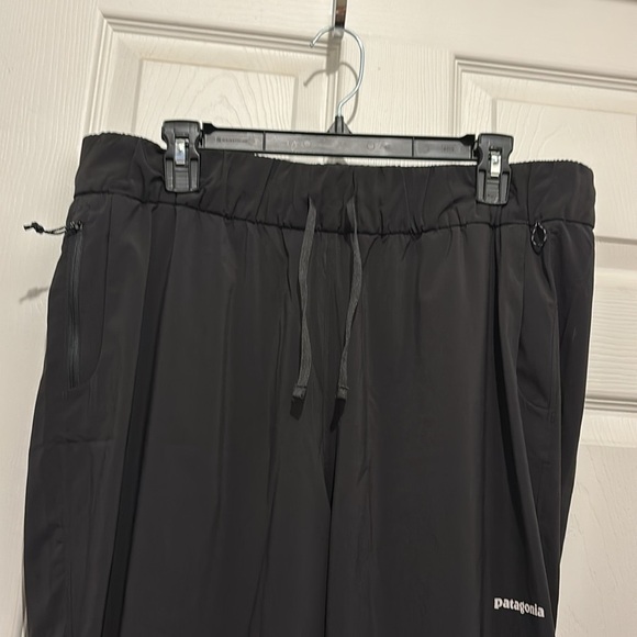 Patagonia joggers - Picture 3 of 7
